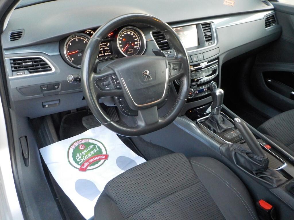 Peugeot 508 BlueHDi 120 EAT6 S&S SW Allure