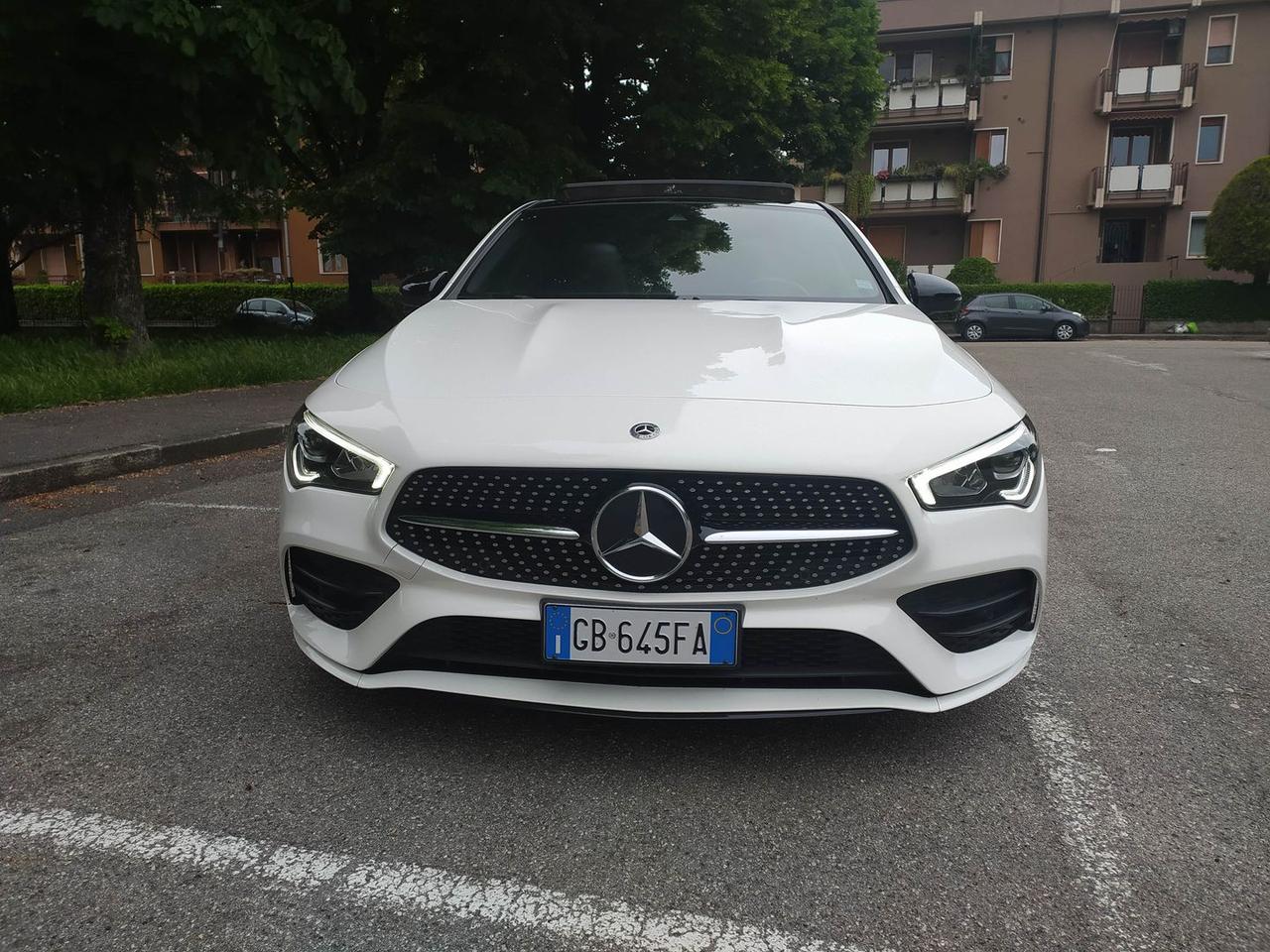 Mercedes-Benz CLA 220 Premium