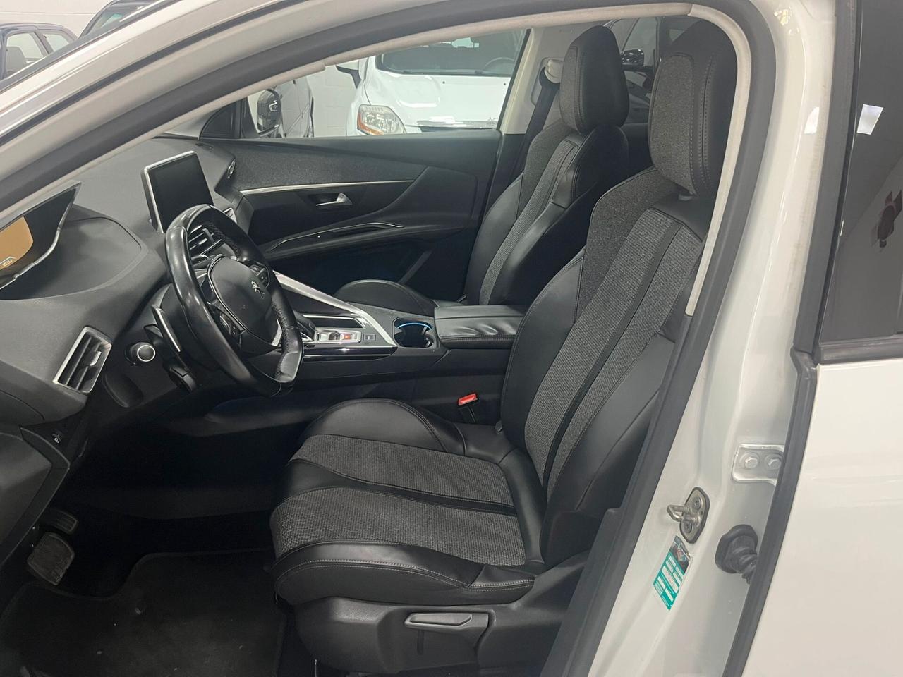 Peugeot 3008 1.5 bluehdi GT Line