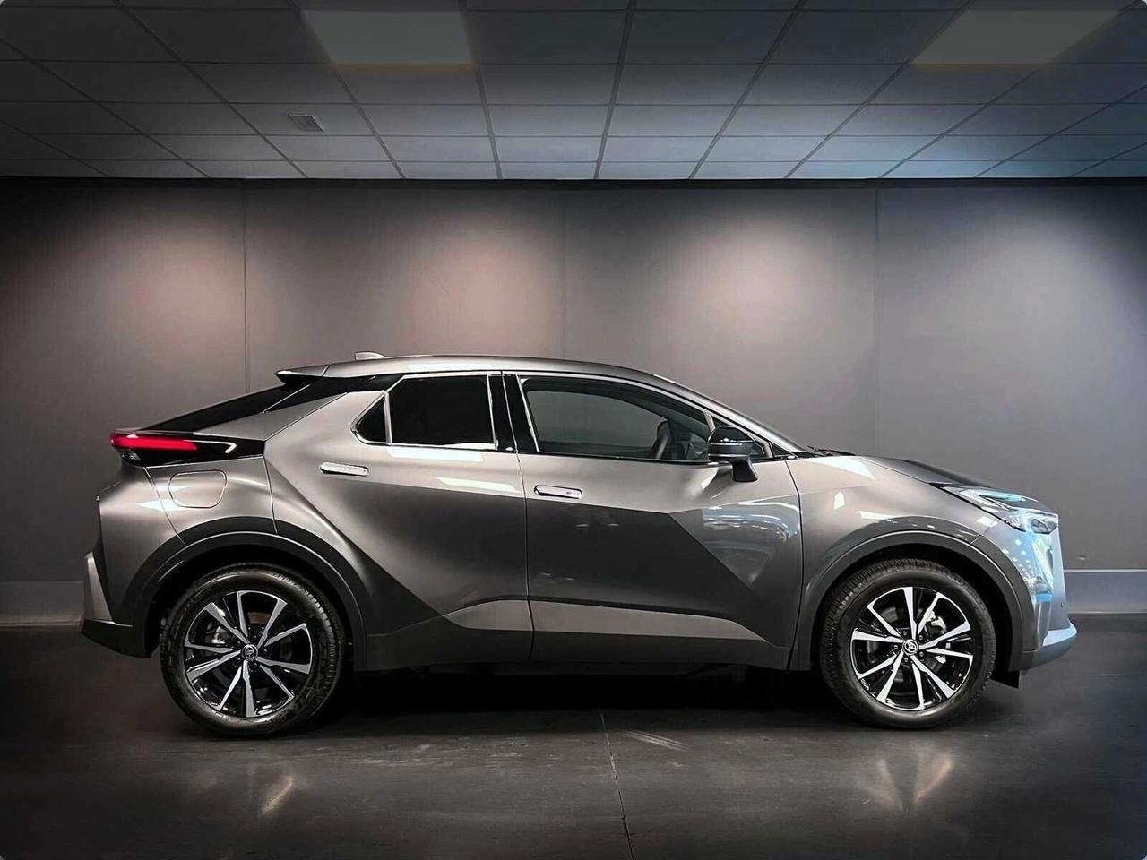TOYOTA C-HR 2.0 152CV (223CV) PHEV TREND KM0