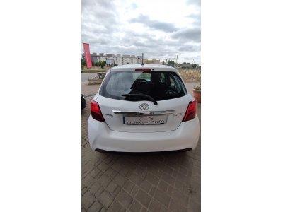 Toyota Yaris STYLE