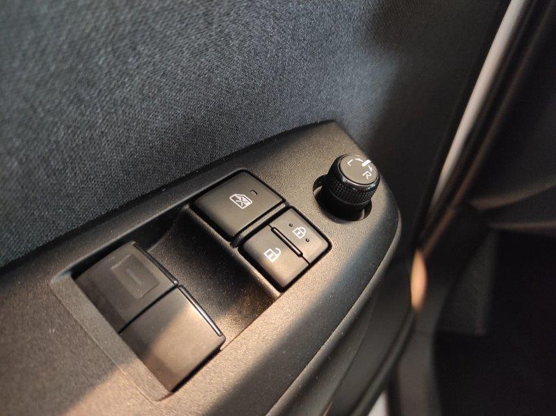 TOYOTA Yaris 4ª serie - Yaris 1.5 Hybrid 5 porte Business