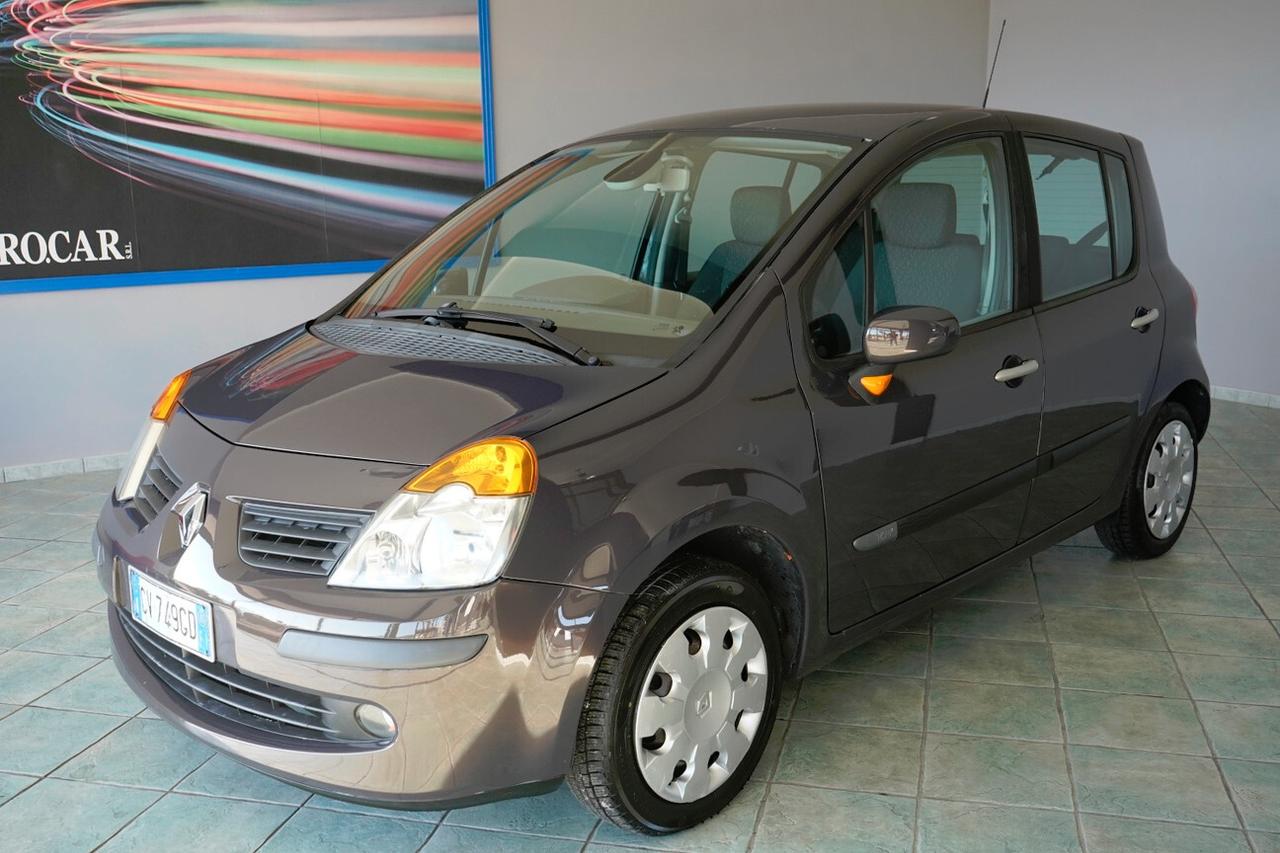 Renault Modus 1.2 16V Confort Dynamique