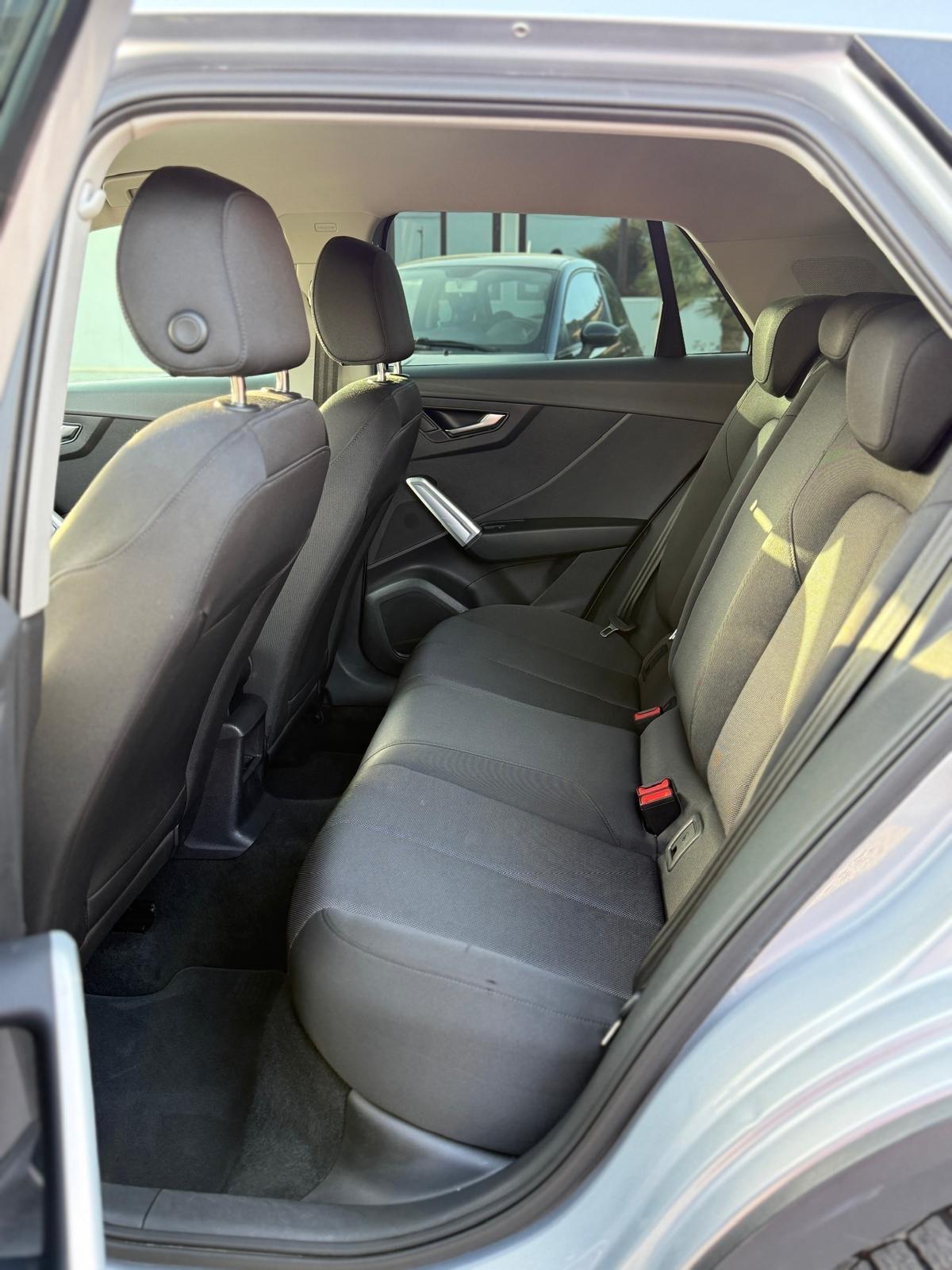 Audi Q2 35 TDI S tronic Business