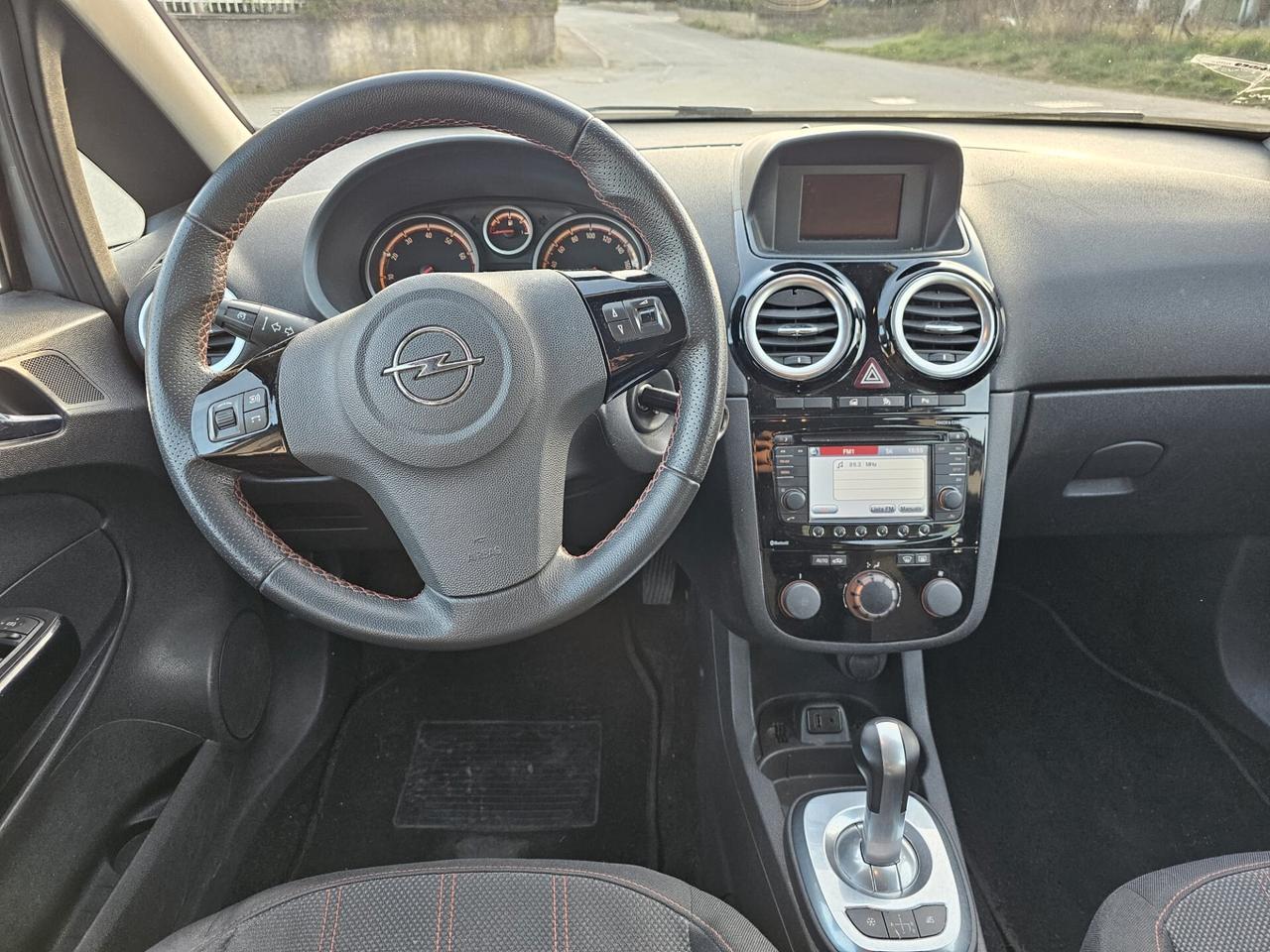 Opel Corsa 1.2 5 porte Sport