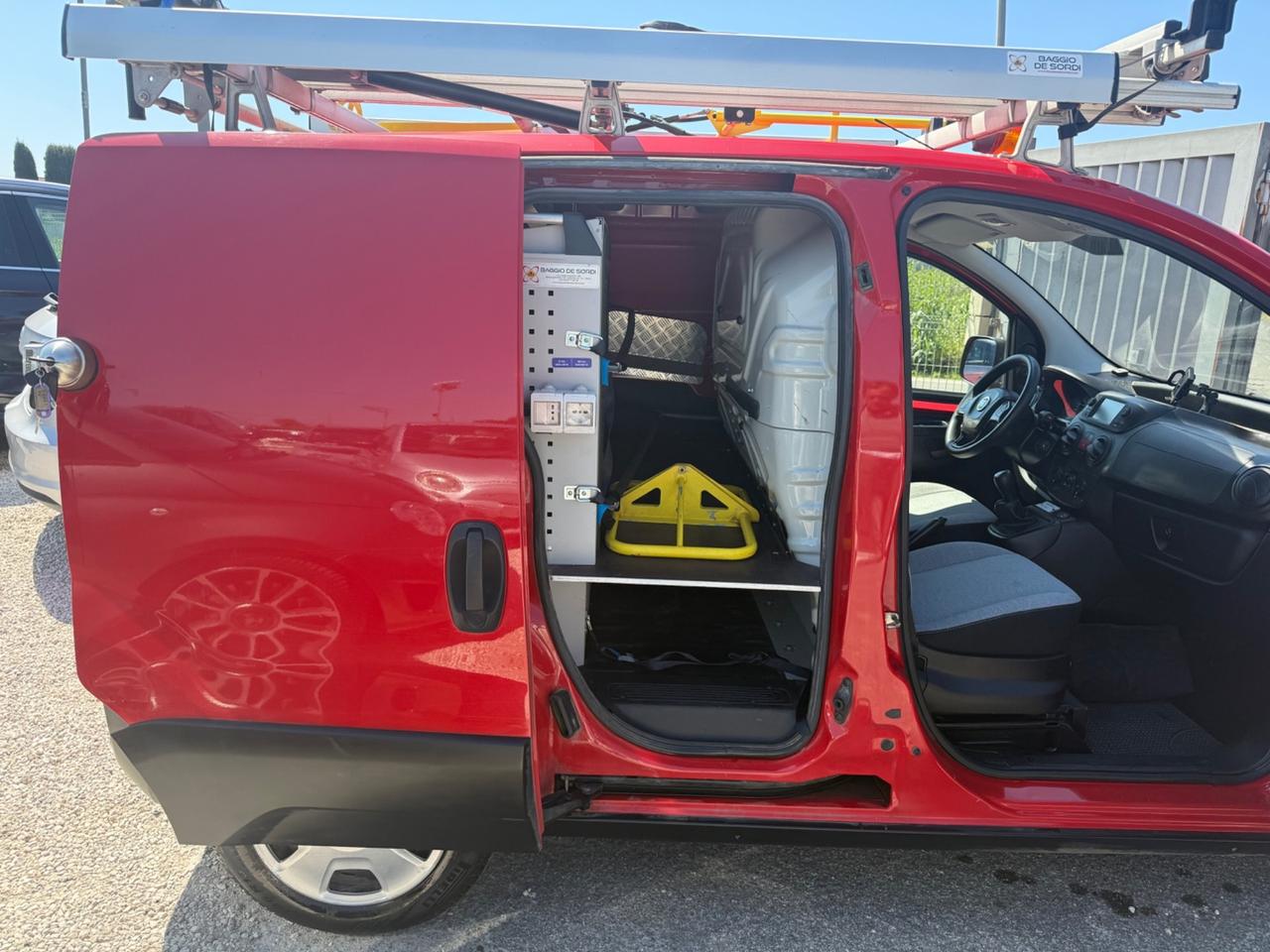 Fiat Fiorino 1.3 MJT 95CV Cargo Adventure Autocarro 2 Posti