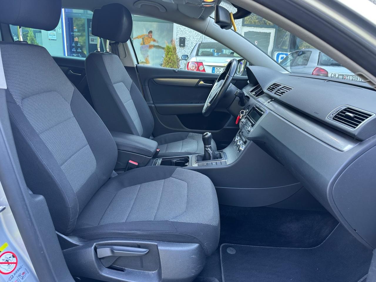 Volkswagen Passat Var. 2.0 TDI Highline* C.D OK *