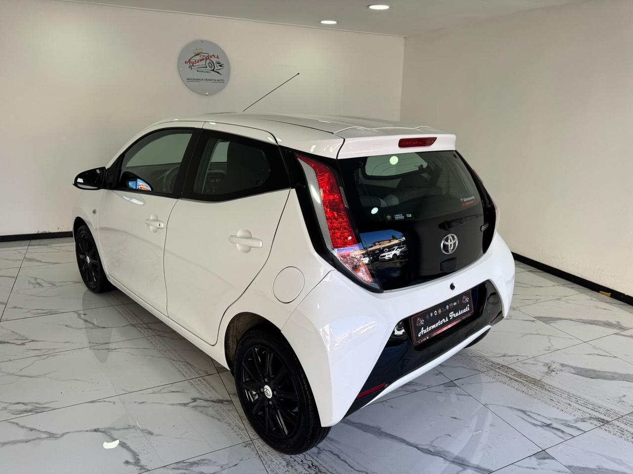Toyota Aygo 1.0 VVT-i 69 CV 5 porte -TELECAMERA-GARANTITA-2017