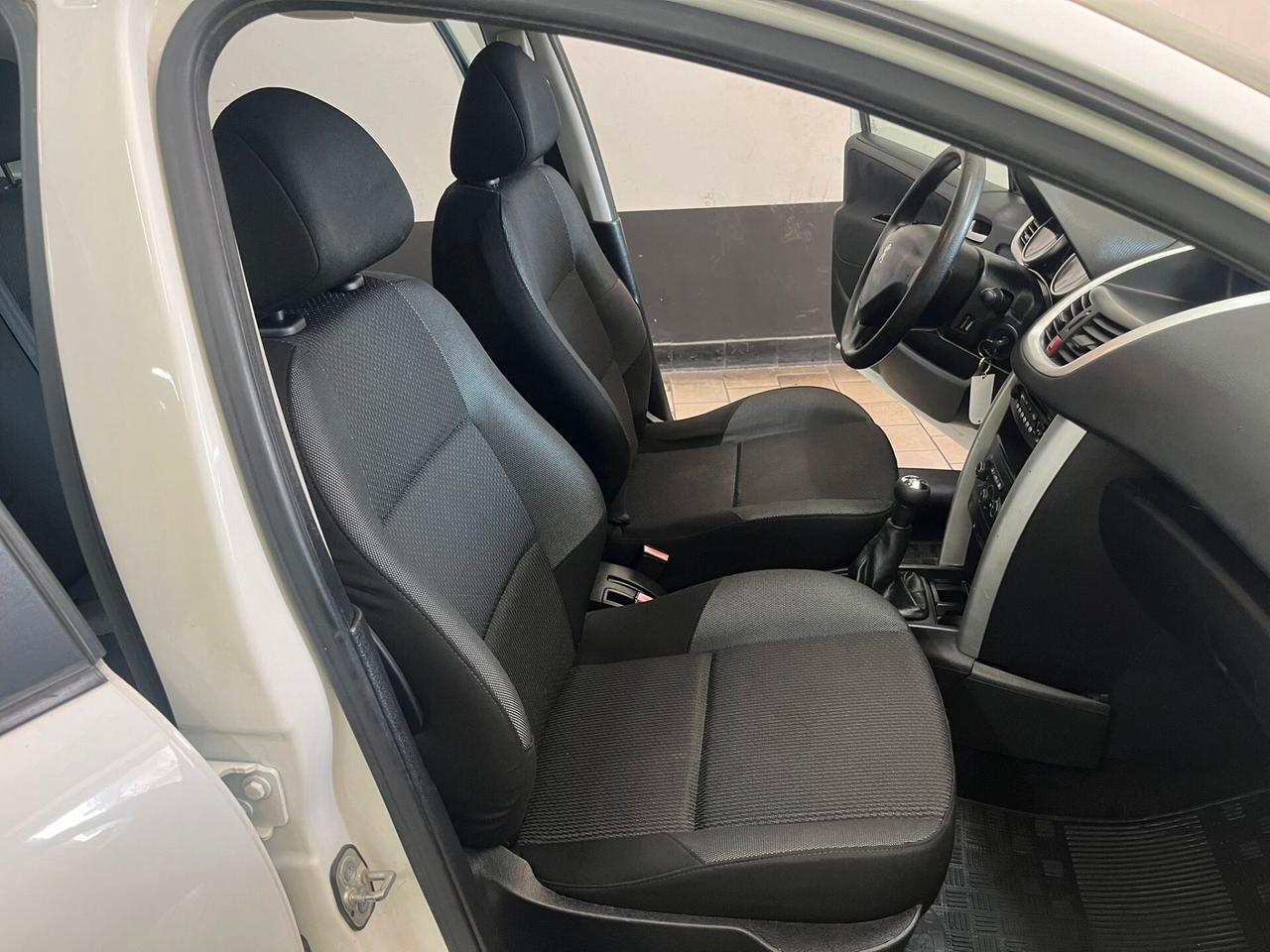 Peugeot 207 1.4 HDi 70CV 5p. 2012 unico prop