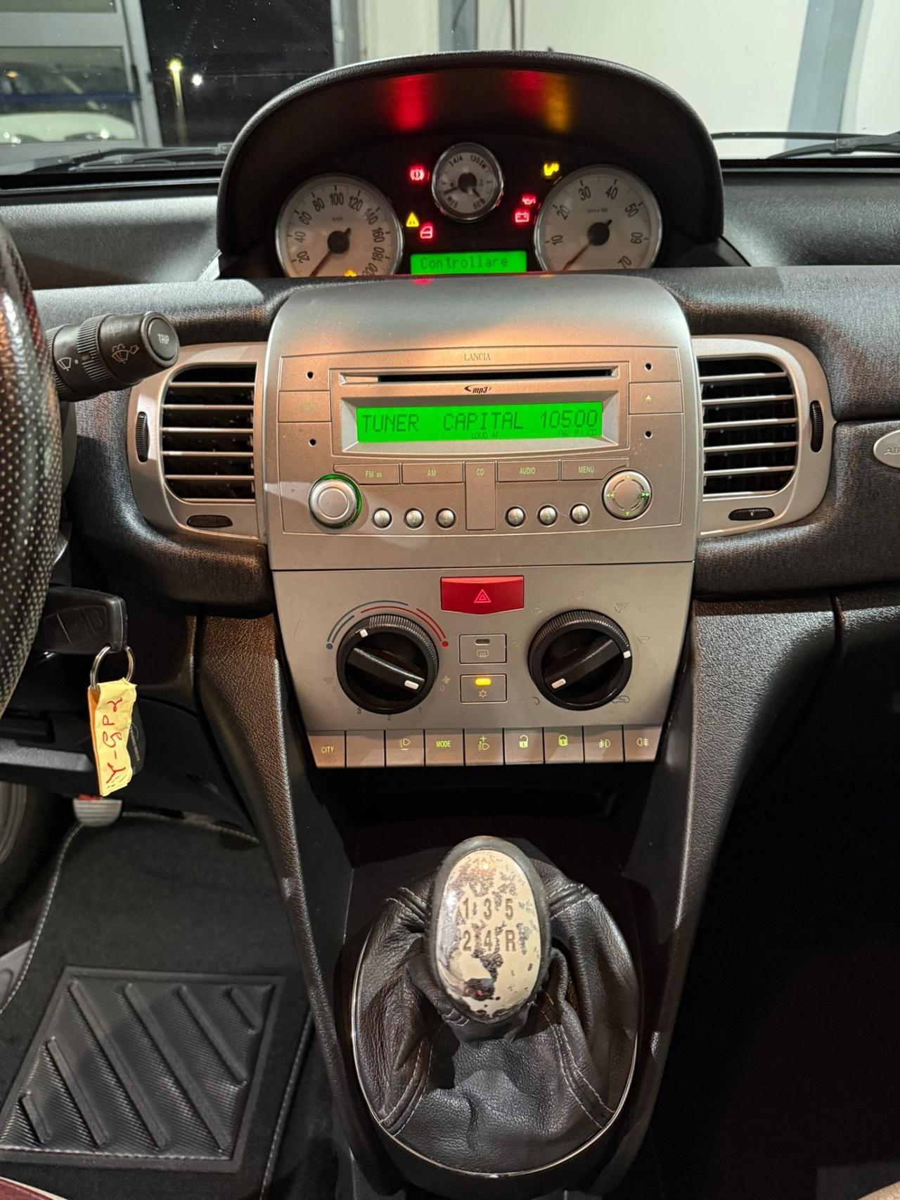 Lancia Ypsilon 1.4 -GPL -NEOPATENTATI