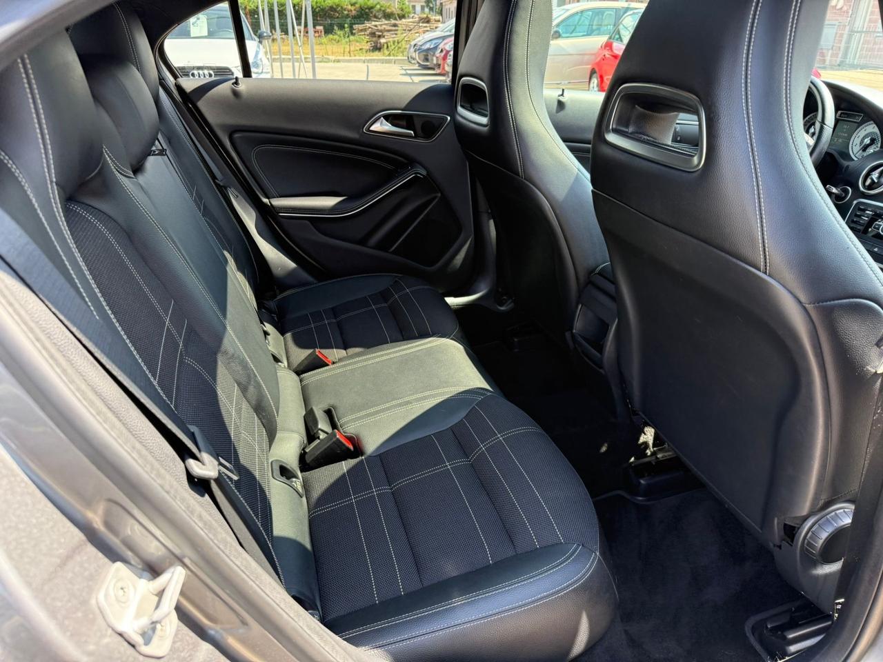 Mercedes-benz A 180 122CV*TETTO*NAVI*EURO 6