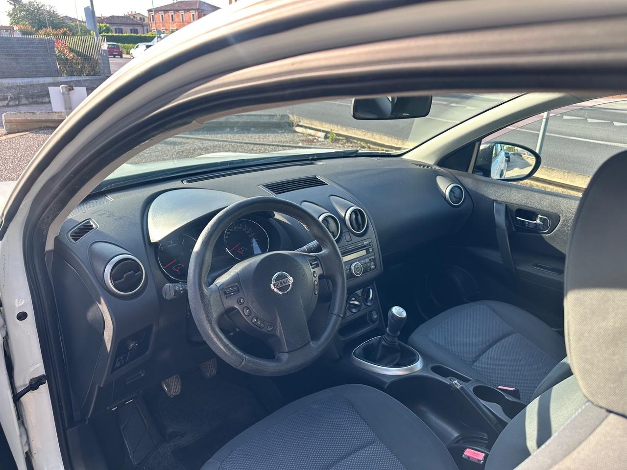 Nissan Qashqai 1.5 dCi visia 105cv