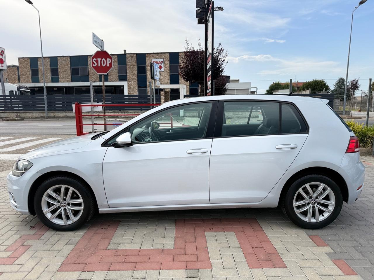 Volkswagen Golf 1.6 TDI 115 CV 5p. Sport NEOPATENTATI