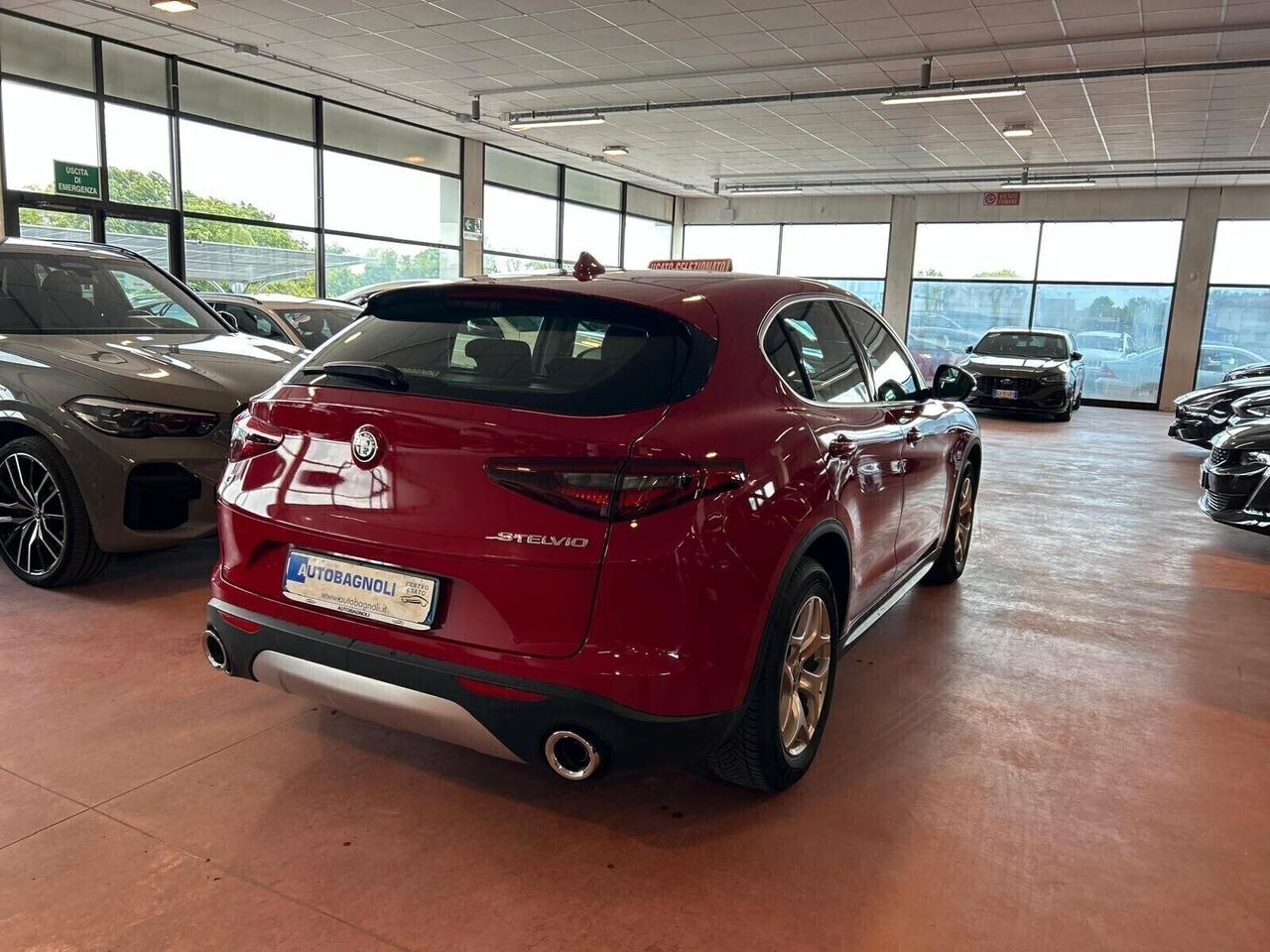 Alfa Romeo Stelvio BUSINESS 2.2 Turbodiesel AT8 Q4 53000 KM