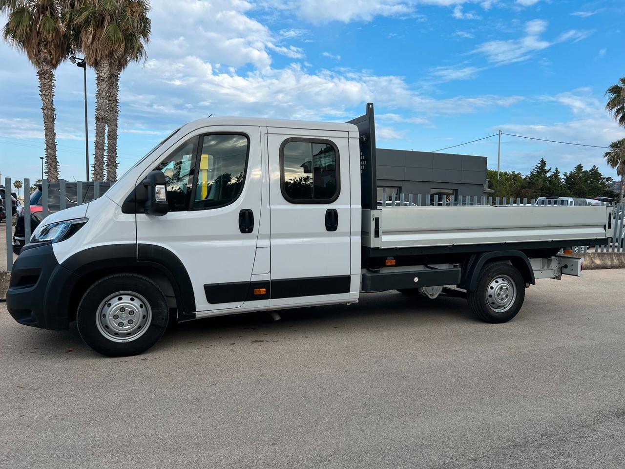 Peugeot Boxer 2.3 doppia cabina cassone fisso Aziendale