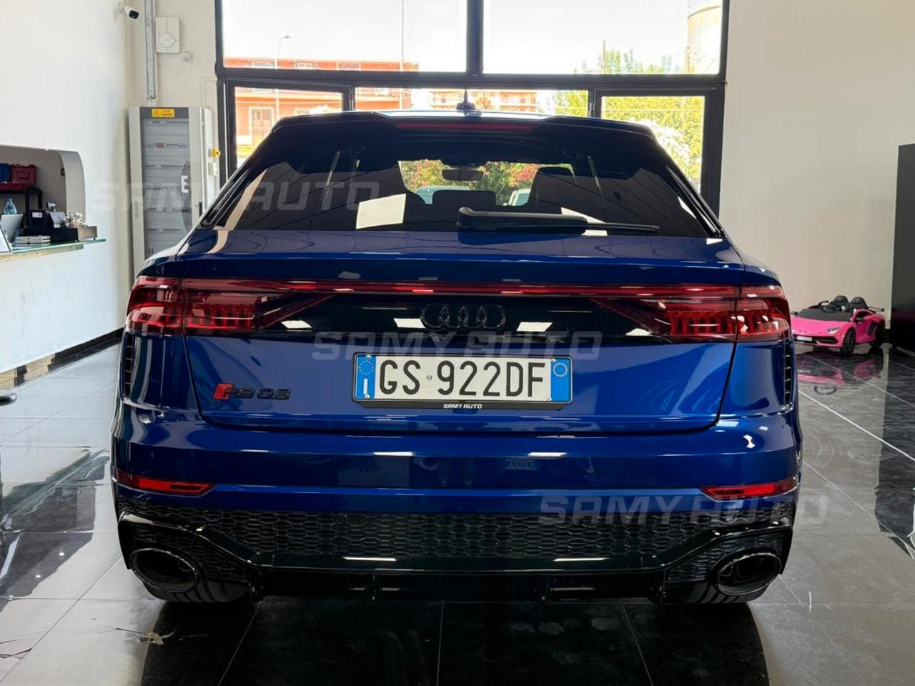 Audi Q8 RS TFSI V8 quattro tiptronic
