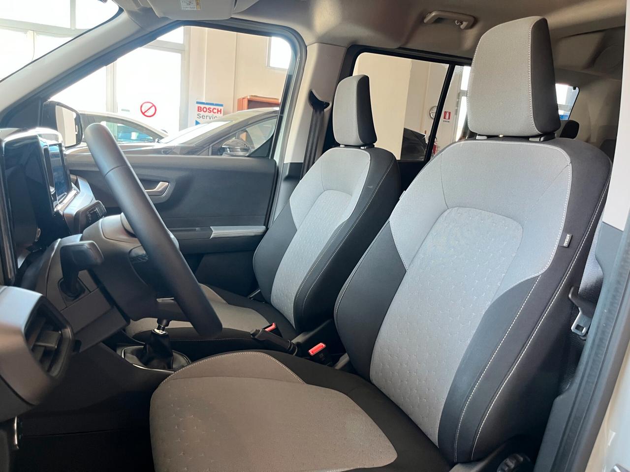 Ford Tourneo Courier Tourneo Courier 1.0 EcoBoost Titanium