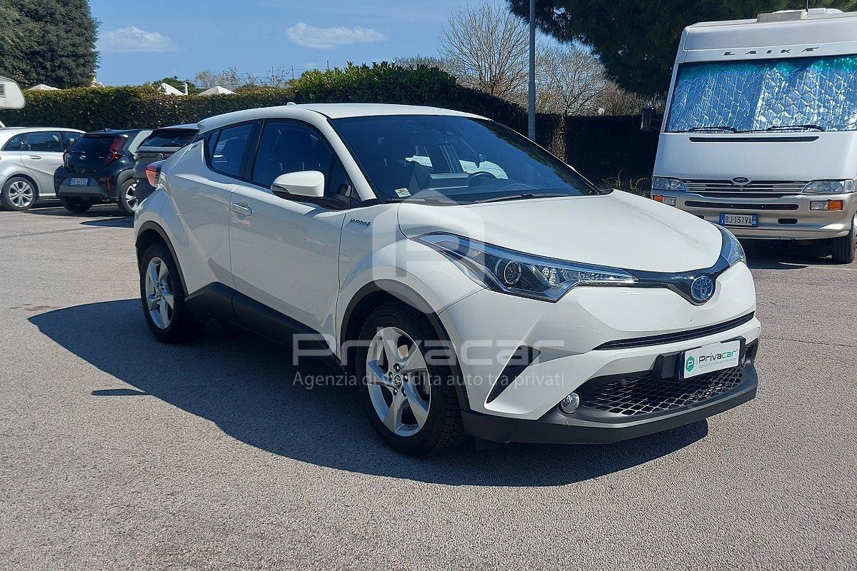 TOYOTA C-HR 1.8 Hybrid E-CVT Active
