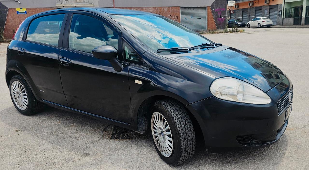 Fiat Grande Punto Grande Punto 1.3 MJT 75 CV 5 porte Active