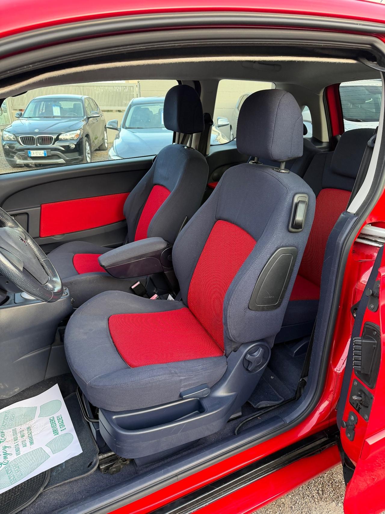 Peugeot 1007 1.6 Sporty 2Tronic