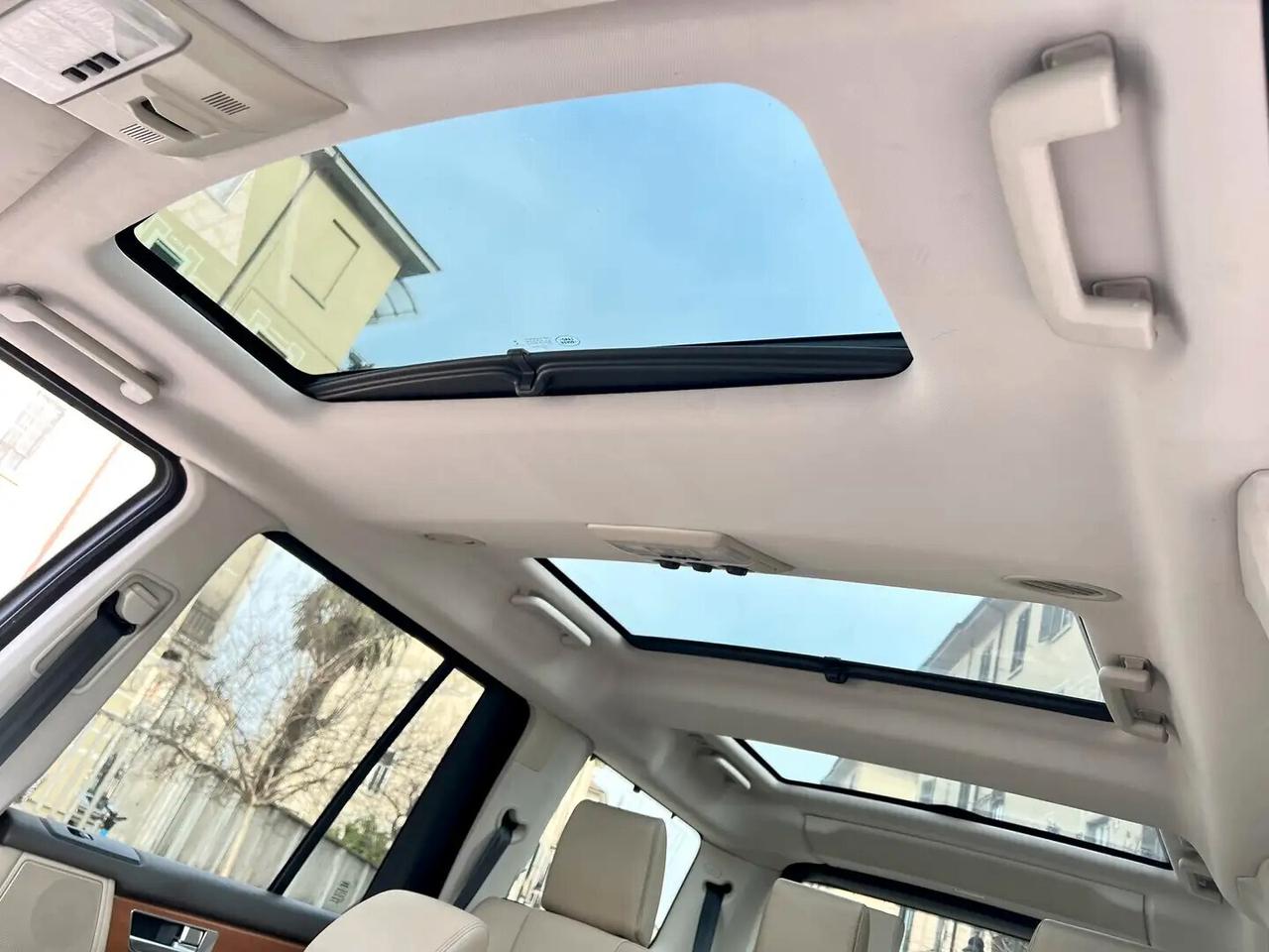 Land Rover Discovery 4 3.0 TDV6 211CV HSE