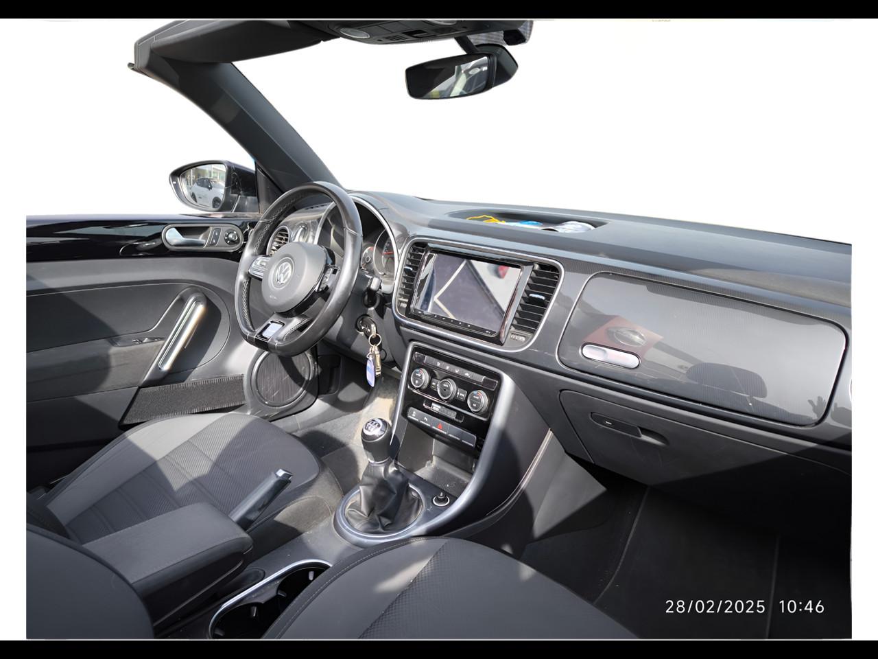 VOLKSWAGEN Maggiolino Cabrio 2.0 tdi Sport 150cv