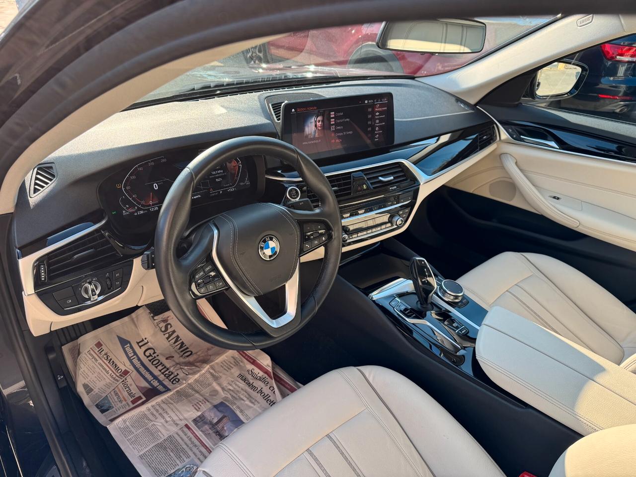 BMW 518 MHE LUXURY BERLINA