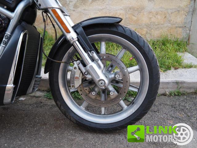 HARLEY-DAVIDSON 1130 V-ROD - VRSCR Street Rod