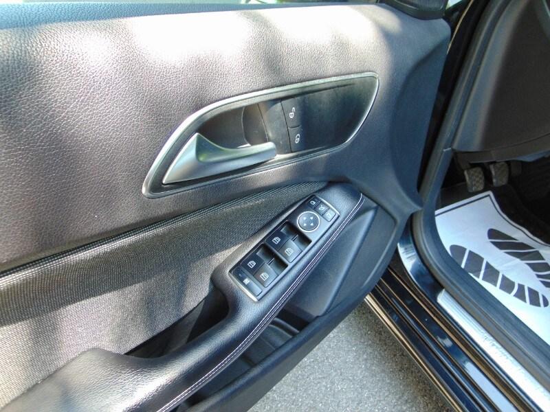 MERCEDES Classe A (W176) A 180 CDI BlueEFFI...