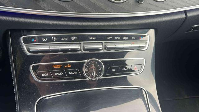 MERCEDES-BENZ E 220 d S.W. 4Matic Auto Premium Plus All-Terrain