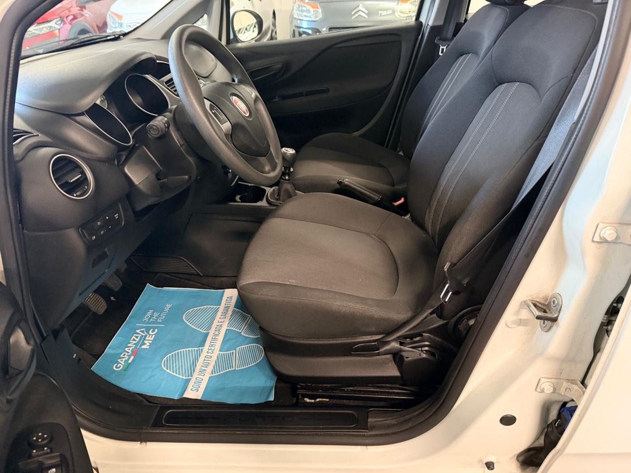 Fiat Punto 1.2 8V 5 porte Street