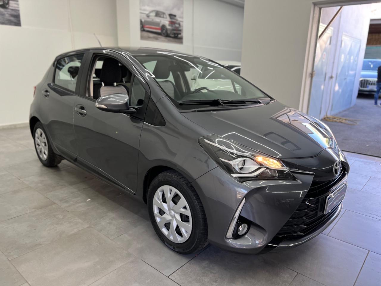 Toyota Yaris 1.0 5 porte Cool 2017