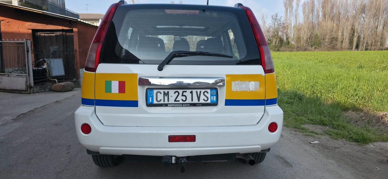 Nissan X-Trail 2.5 16V Elegance 4x4 gancio traino