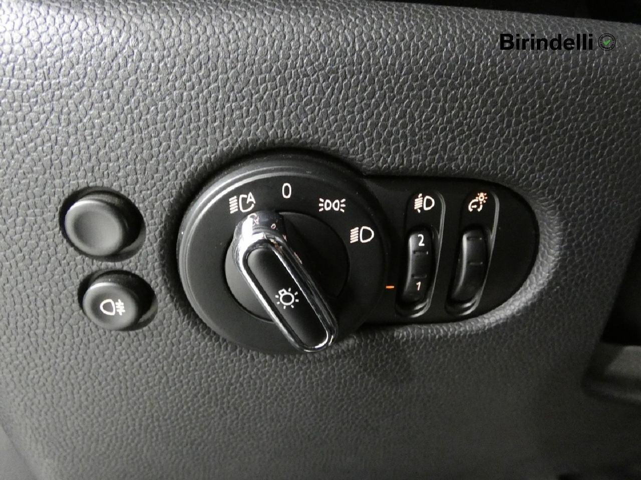MINI Mini 5 porte (F55) - Mini 1.5 One 75 CV Classic 5 porte