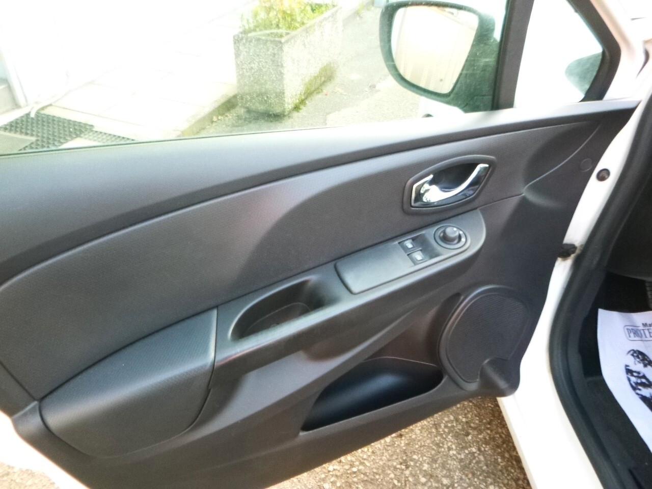 Renault Clio Sporter 1.5 dCi 8V 75CV Live NEOPATENTATO