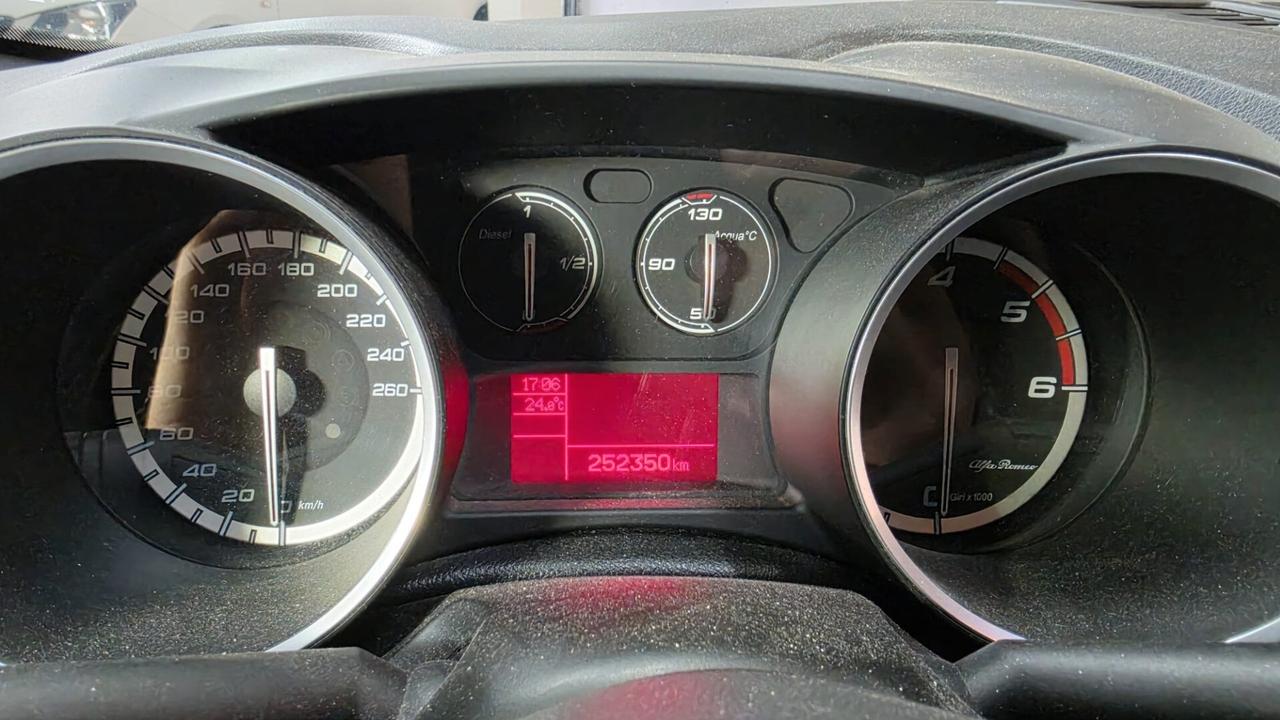 Alfa Romeo Giulietta 1.6 JTDm-2 105 CV Exclusive