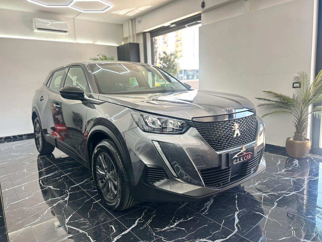 Peugeot 2008 1.2 benzina 130 CV Active pack