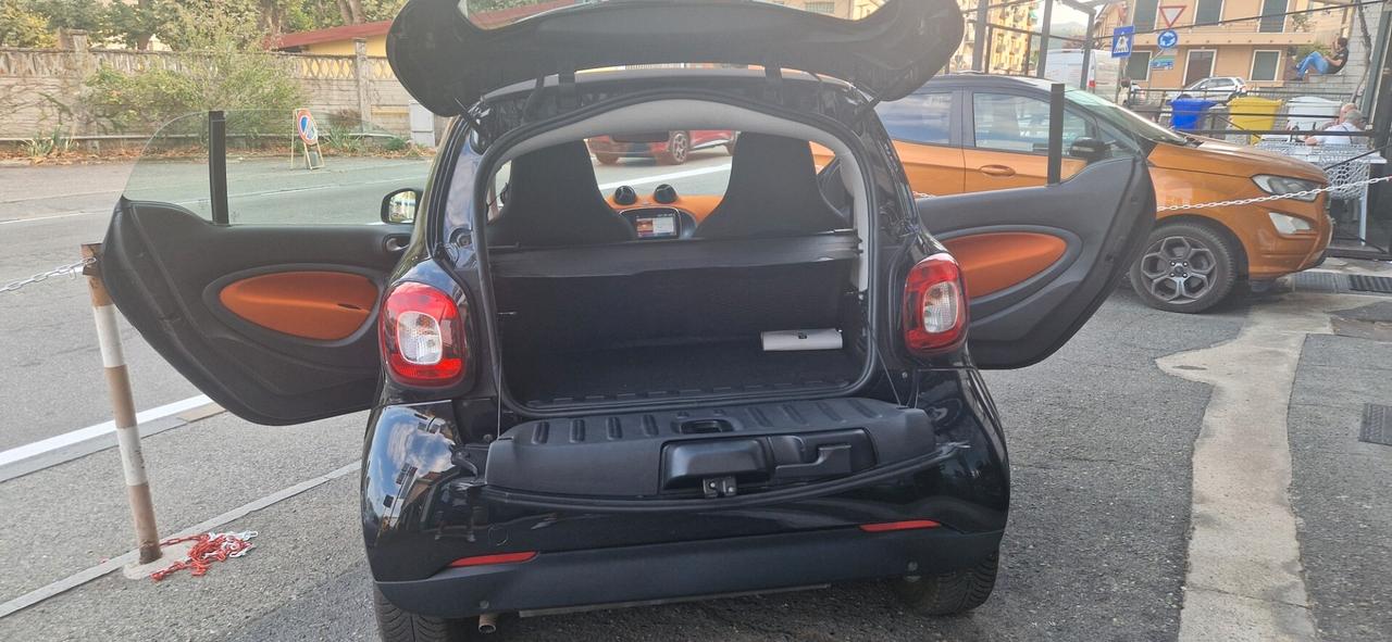 Smart ForTwo 70 1.0 twinamic 59.000 KM TAGLIANDI