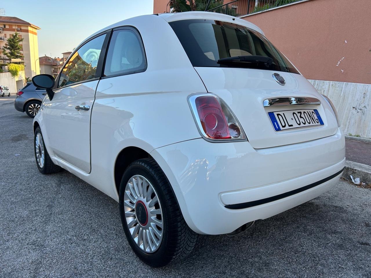 Fiat 500 1.2 Lounge ideale per neopatentati