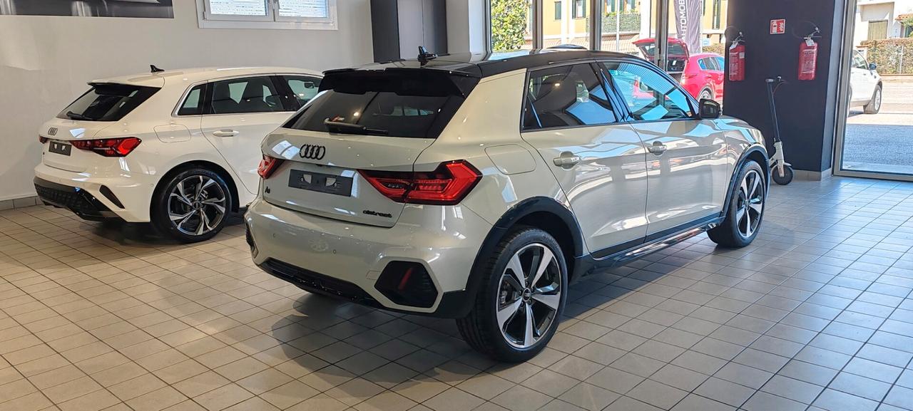 Audi A1 allstreet 30 TFSI Identity Contrast