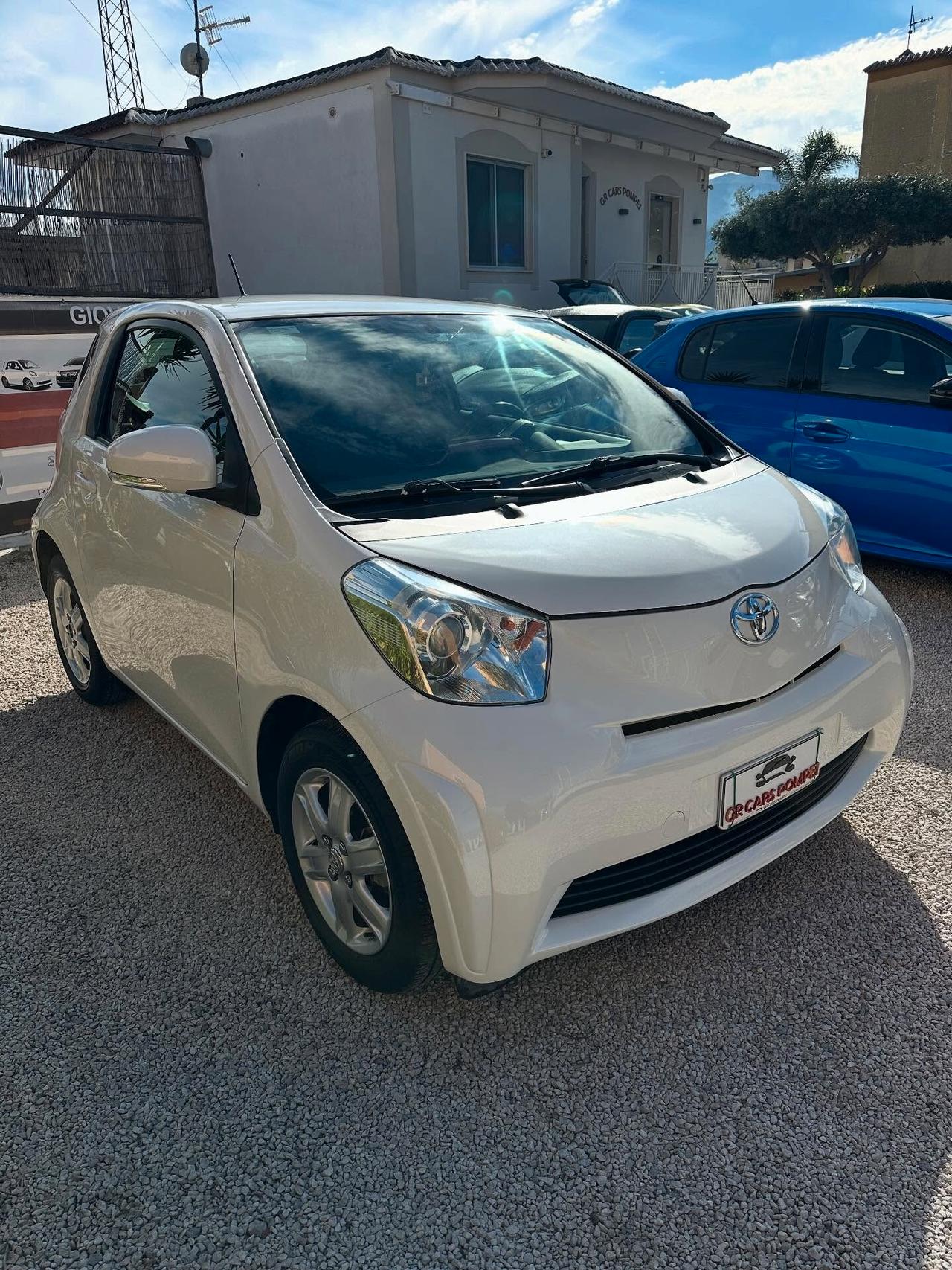 Toyota iQ 1.0 CVT Lounge