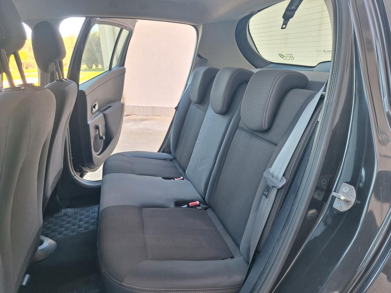 Renault Clio 1.2 5 porte NAVI PERFETTA 2012