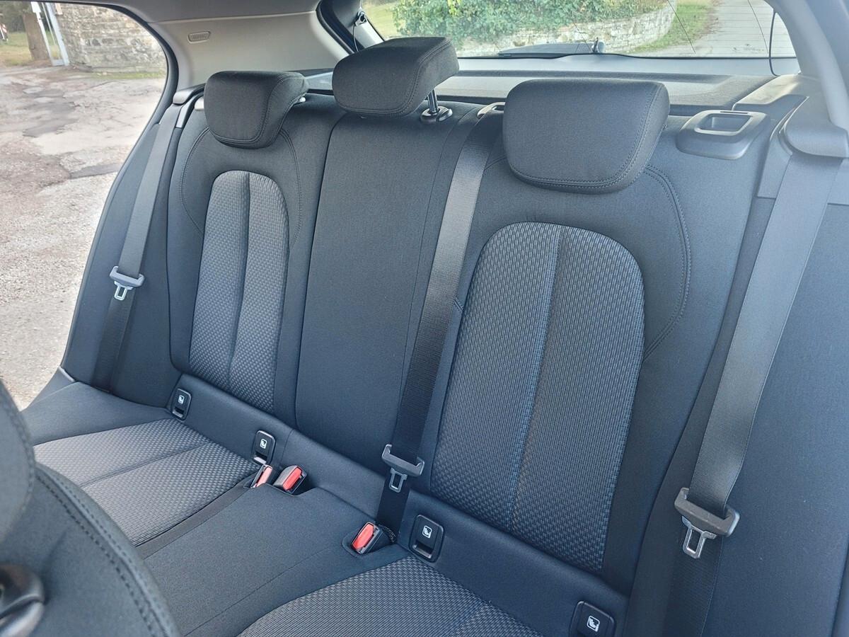 Bmw 116d 5p. Msport Exterior