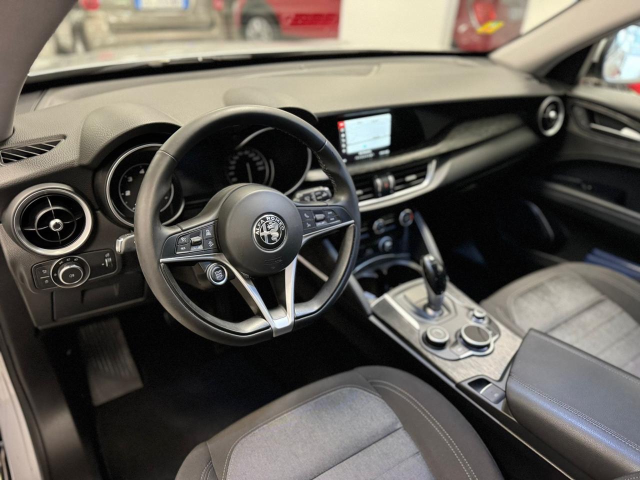 Alfa Romeo Stelvio 2.2 Turbodiesel 190 CV AT8 Q4 Business