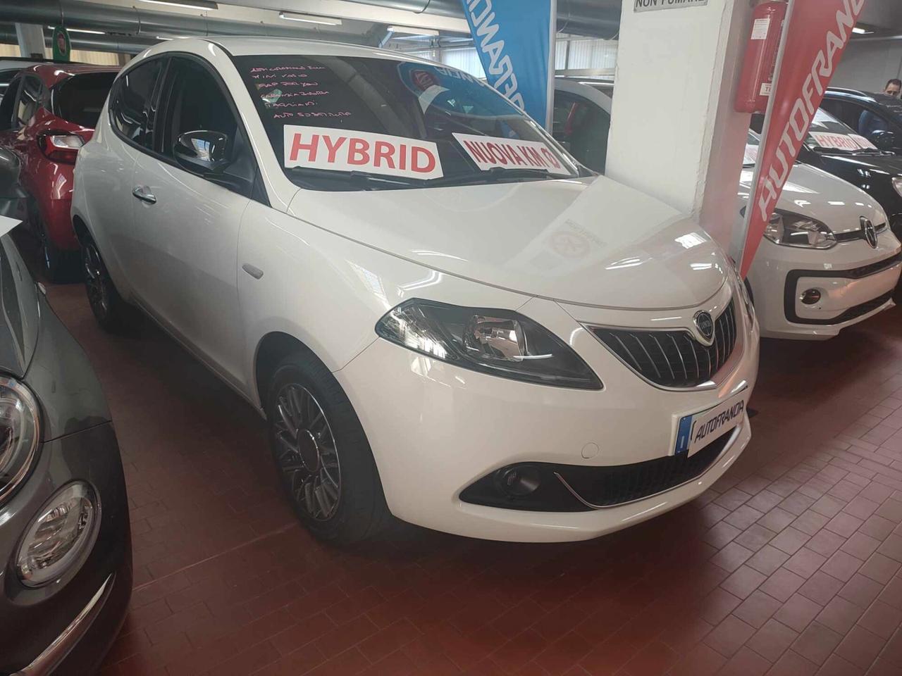 Lancia Ypsilon 1.0 FireFly 5 porte S&S Hybrid Gold Plus