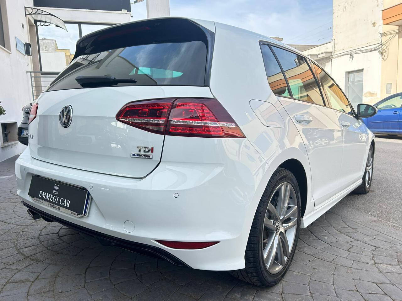 Volkswagen Golf 1.6 TDI 110Cv R-LINE DSG/LED-2017