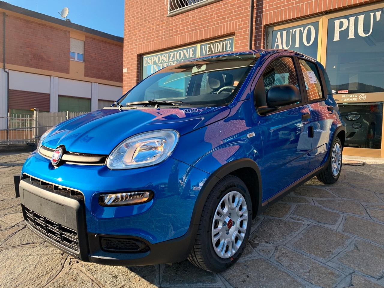 FIAT PANDA 1.0 benzina/ibrida Blu Italia KM 0