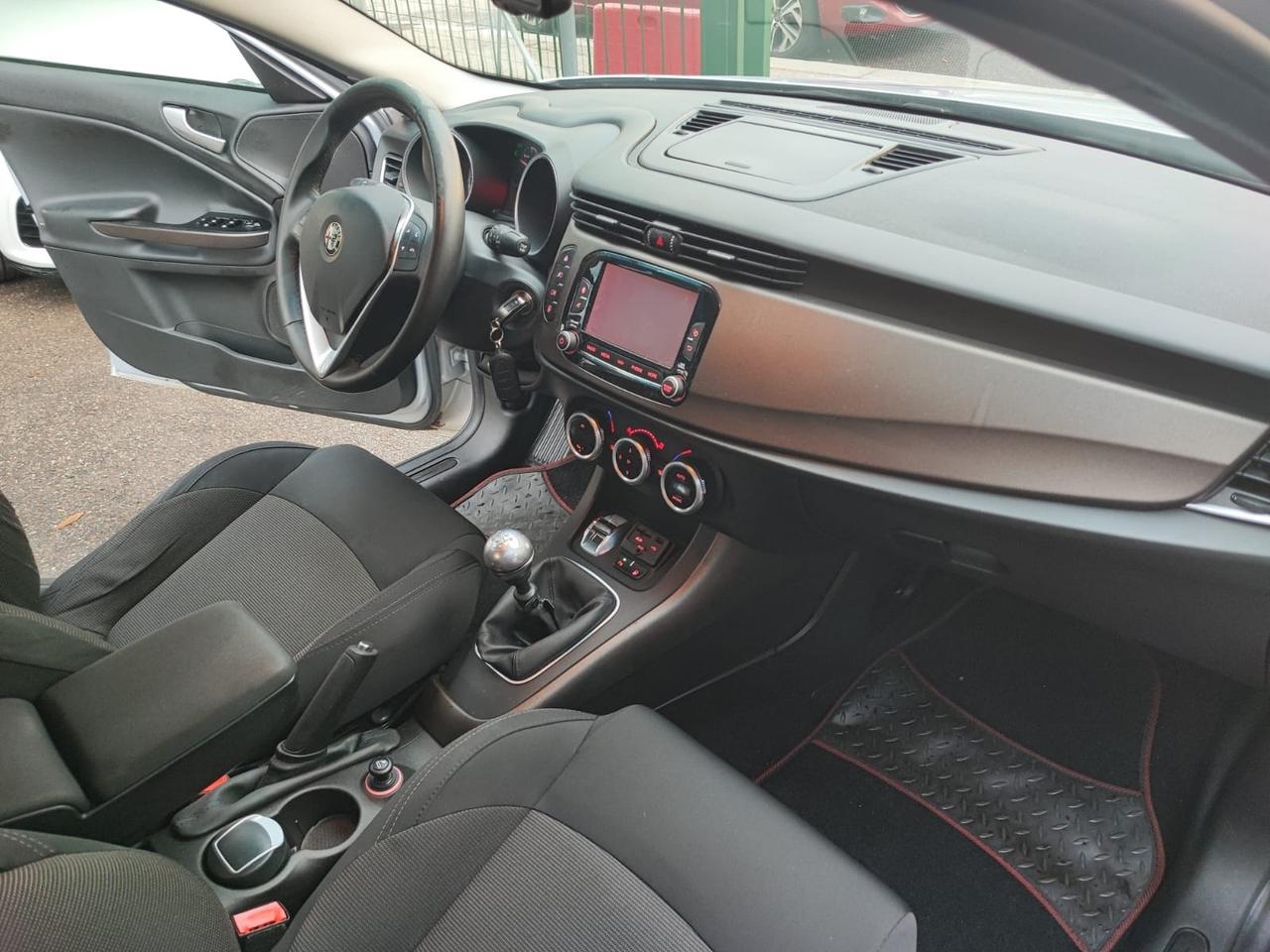 Alfa Romeo Giulietta 1.4 Turbo 120 CV GPL Distinctive