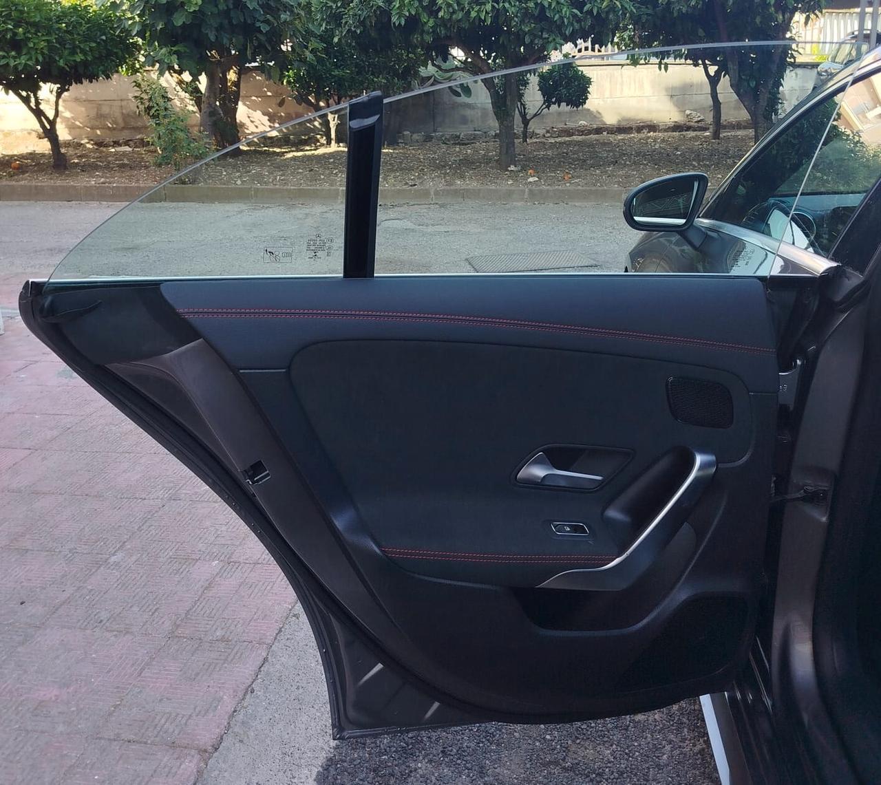 Mercedes-benz CLA Coupe 180 d AMG Premium TETTO 2020 NEO