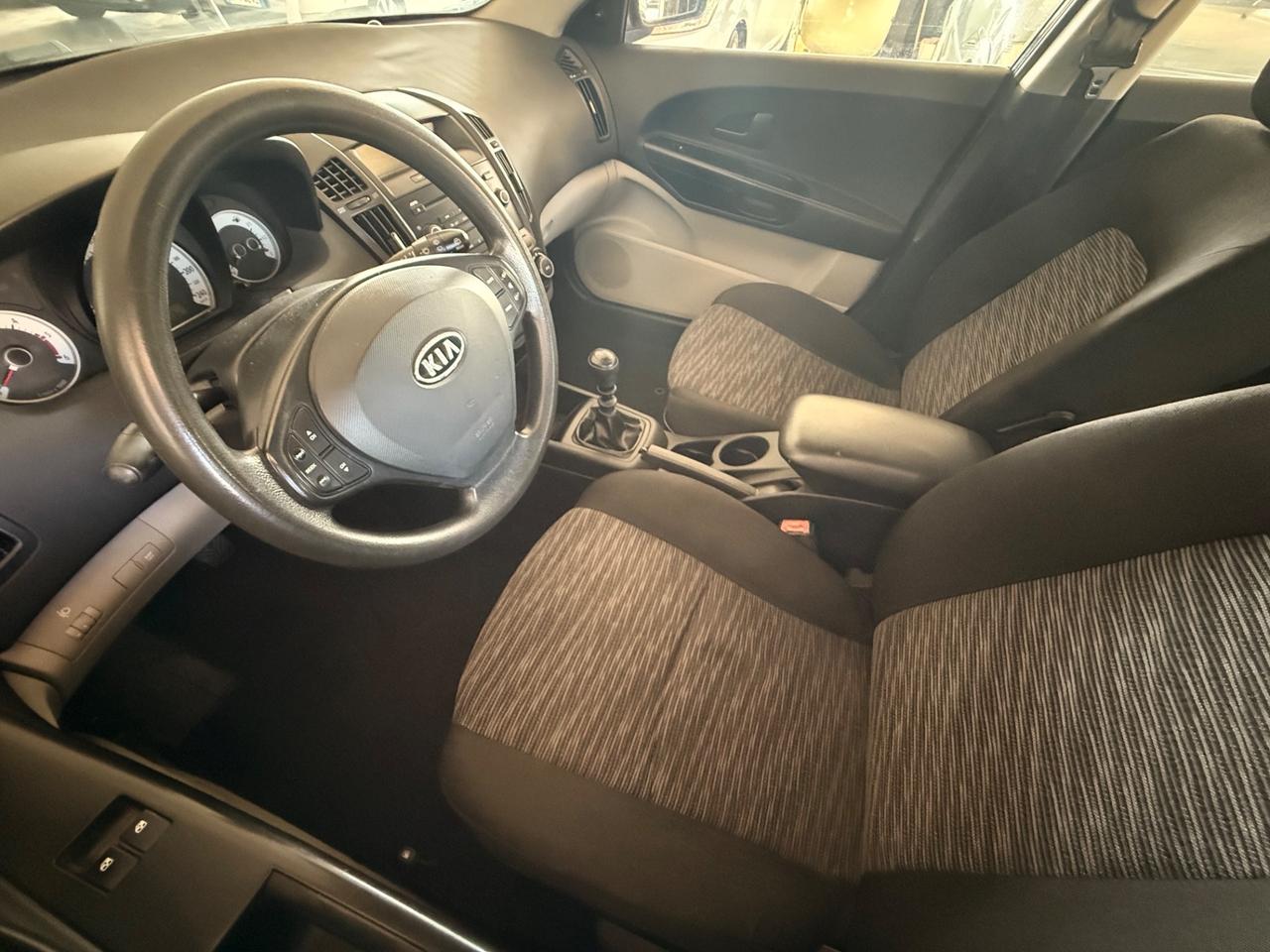 Kia Ceed cee'd Sp. Wag. 1.6 CRDi VGT 90CV LX